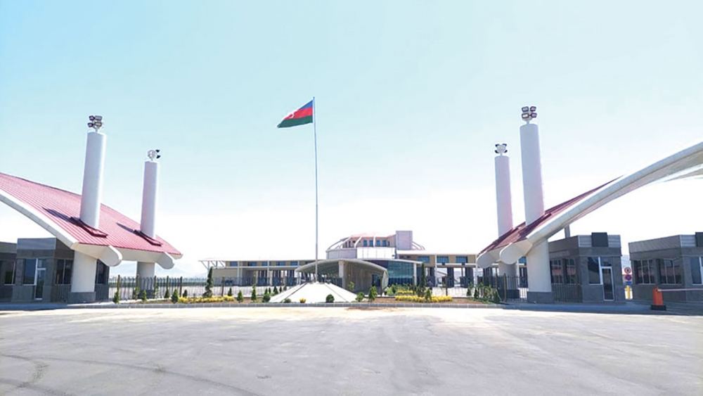 Azerbaijan - T&uuml;rkiye land border opens through Nakhchivan