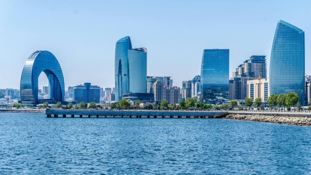 IMF upgrade puts Azerbaijan&rsquo;s $85 billion reserve strength in focus